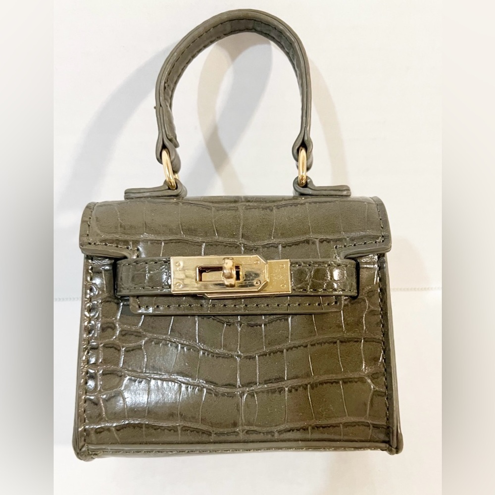 Like Dreams Vegan Leather Croc-Embossed Mini Crossbody Bag No Strap